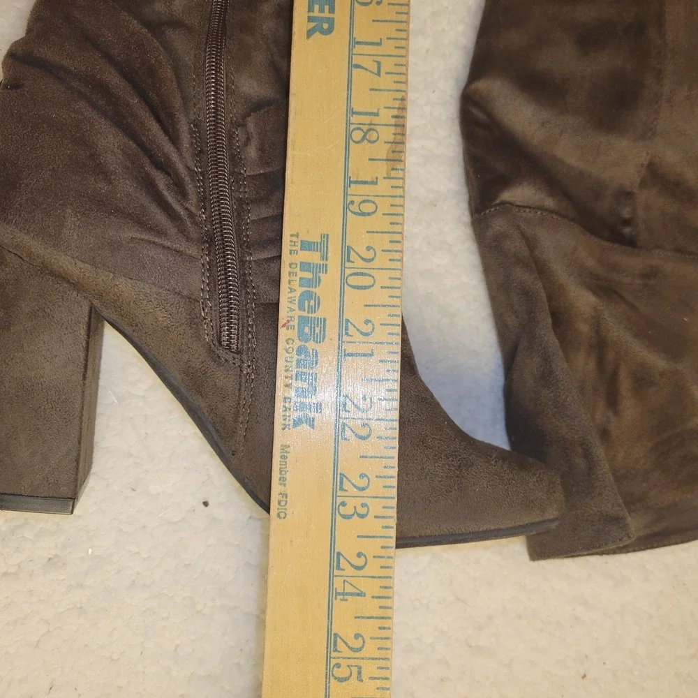 Brown Block Heel Over The Knee Faux Suede Boots Sz 9 Memory Foam NEW WITHOUT BOX